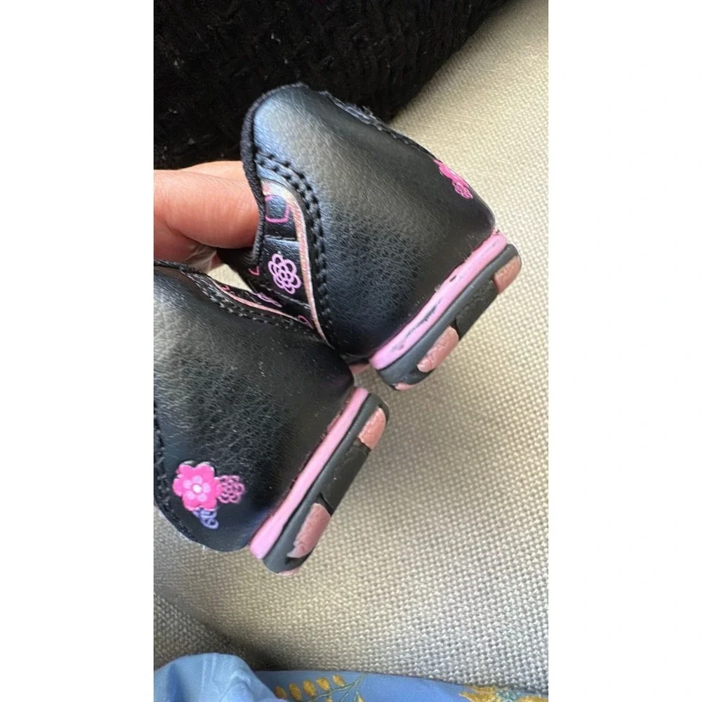 Dora and boots 2010 shoes size 5